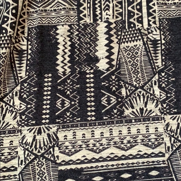 XXS CARLY dress. Black and grey Aztec design - Picture 2 of 6